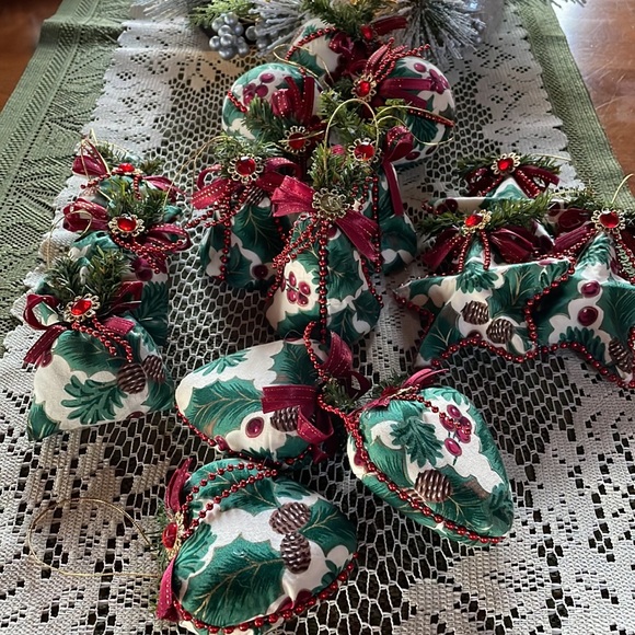 Bejeweled Christmas Ornaments. Fabric with faux jewels, beads and greenery. 15 - Picture 7 of 11